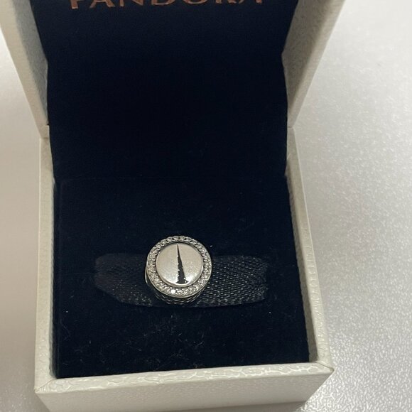 Pandora Dubai Exclusive Charm Bead - Picture 3 of 5